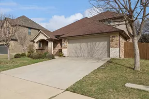 612 Ravenwood Dr, Saginaw, TX 76179 - Photo 3
