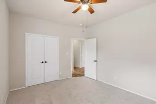612 Ravenwood Dr, Saginaw, TX 76179 - Photo 29