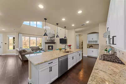 1105 Mallard Lakes Drive, McKinney, TX 75072 - Photo 9