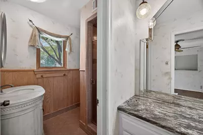 9846 Crestwick Drive, Dallas, TX 75238 - Photo 15