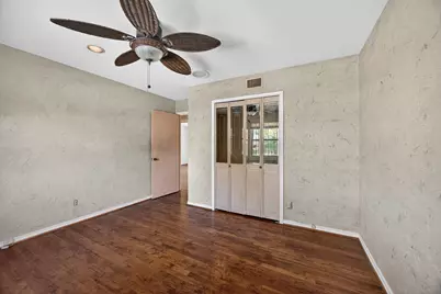 9846 Crestwick Drive, Dallas, TX 75238 - Photo 19