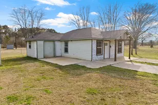 338 N County Road 3010, Mt Pleasant, TX 75455 - Photo 3