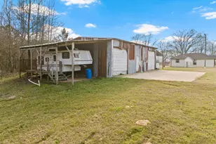 338 N County Road 3010, Mt Pleasant, TX 75455 - Photo 27