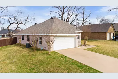 8305 Liberty Lane, Rowlett, TX 75089 - Photo 3