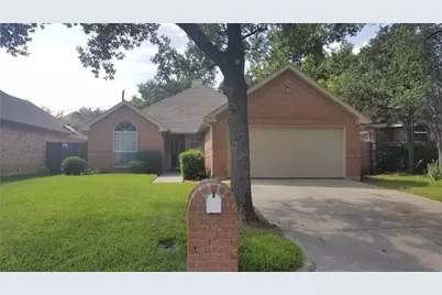 4208 Crossgate Court, Arlington, TX 76016 - Photo 1