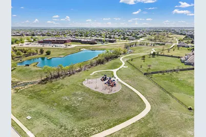 813 Amberwood Court, Fort Worth, TX 76052 - Photo 33