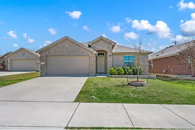 813 Amberwood Court, Fort Worth, TX 76052 - Photo 1