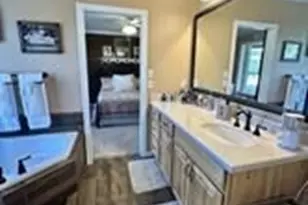 1309 Shannon Dr, Cleburne, TX 76031 - Photo 5