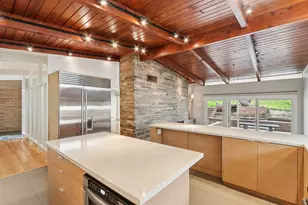 524 N Manus Dr, Dallas, TX 75224 - Photo 13