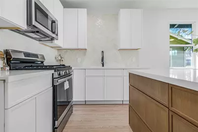 1028 E Jessamine Street, Fort Worth, TX 76104 - Photo 5