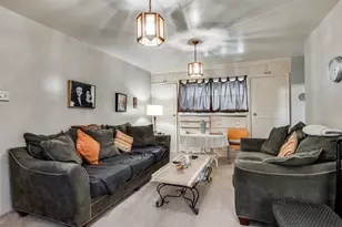 3954 Dalgreen Dr, Dallas, TX 75214 - Photo 11