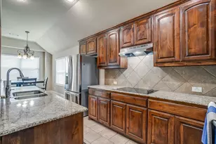 110 Sheri Way, Red Oak, TX 75154 - Photo 5