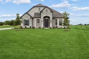 5013 Valley View Dr, Joshua, TX 76058 - Photo 1