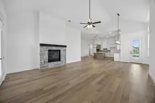 5013 Valley View Dr, Joshua, TX 76058 - Photo 11