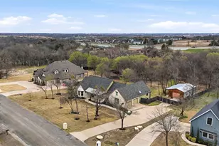 209 Ridgeview Rd, Sherman, TX 75092 - Photo 1