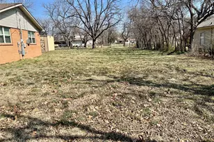 301 Sherman St, Nocona, TX 76255 - Photo 3