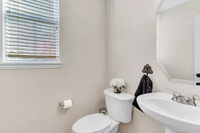 1716 Ivy Lane, Carrollton, TX 75007 - Photo 9