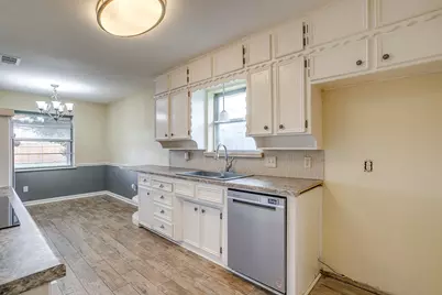 6512 Arthur Drive, Edgecliff Village, TX 76134 - Photo 11