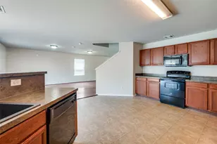 8620 Star Thistle Dr, Fort Worth, TX 76179 - Photo 7