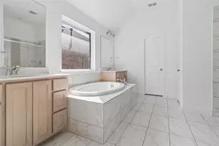 340 Misty Mdw Ln, Lavon, TX 75166 - Photo 9