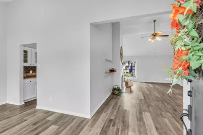 4604 Lindberg Drive, Arlington, TX 76016 - Photo 5