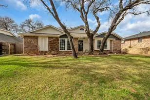 4604 Lindberg Dr, Arlington, TX 76016 - Photo 3