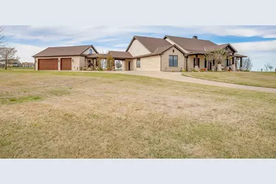 12102 E Rocky Creek Road, Crowley, TX 76036 - Photo 3