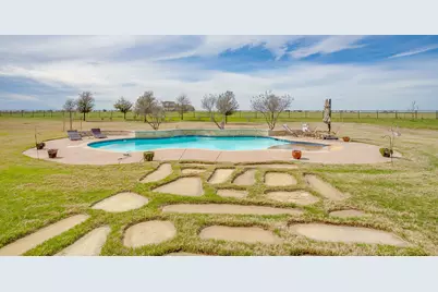 12102 E Rocky Creek Road, Crowley, TX 76036 - Photo 31