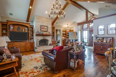 12102 E Rocky Creek Road, Crowley, TX 76036 - Photo 11