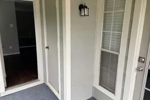 3206 S Fielder Rd, Arlington, TX 76015 - Photo 11