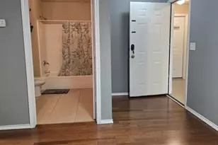 654 St Louis Ave, Fort Worth, TX 76104 - Photo 7