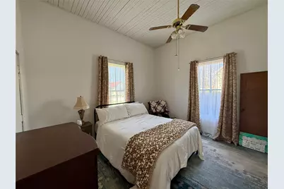 305 S Live Oak Street, Hico, TX 76457 - Photo 15