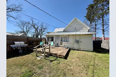 305 S Live Oak Street, Hico, TX 76457 - Photo 3