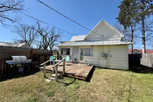 305 S Live Oak St, Hico, TX 76457 - Photo 3