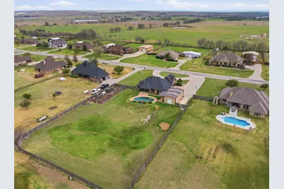 165 Canyon Drive, Decatur, TX 76234 - Photo 33