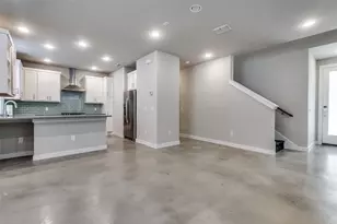 1225 Crownview Ln, Dallas, TX 75208 - Photo 5