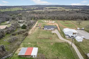 2225 J E Woody Rd, Springtown, TX 76082 - Photo 25
