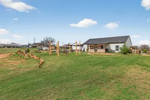 2225 J E Woody Rd, Springtown, TX 76082 - Photo 7