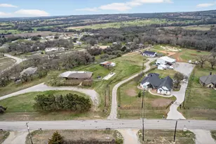 2225 J E Woody Rd, Springtown, TX 76082 - Photo 27