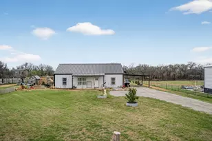 2225 J E Woody Rd, Springtown, TX 76082 - Photo 27