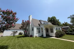 701 Market St E, Honey Grove, TX 75446 - Photo 5