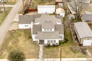 701 Market St E, Honey Grove, TX 75446 - Photo 7