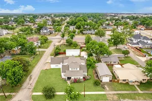 701 Market St E, Honey Grove, TX 75446 - Photo 5