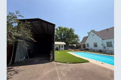 701 Market Street E, Honey Grove, TX 75446 - Photo 3