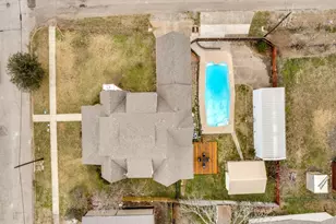 701 Market St E, Honey Grove, TX 75446 - Photo 33