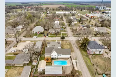 701 Market Street E, Honey Grove, TX 75446 - Photo 39
