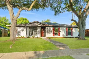 1713 Sam Houston Dr, Garland, TX 75042 - Photo 5