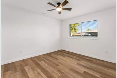 1713 Sam Houston Drive, Garland, TX 75042 - Photo 27