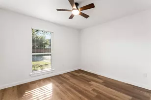 1713 Sam Houston Dr, Garland, TX 75042 - Photo 31