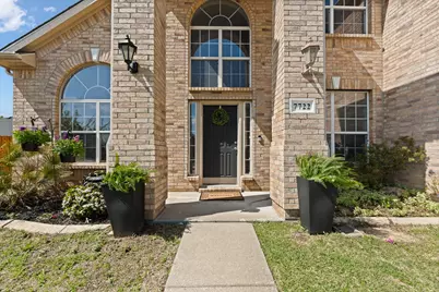 7722 Labrador Drive, Arlington, TX 76002 - Photo 3